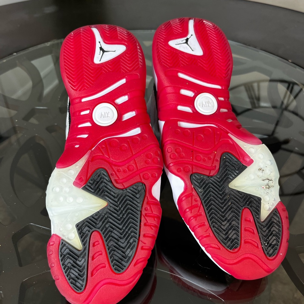 Nike Air Jordan Jumpman Two Trey Bred White Black Red Men's Sneakers Sz 10.5 - Picture 5 of 5